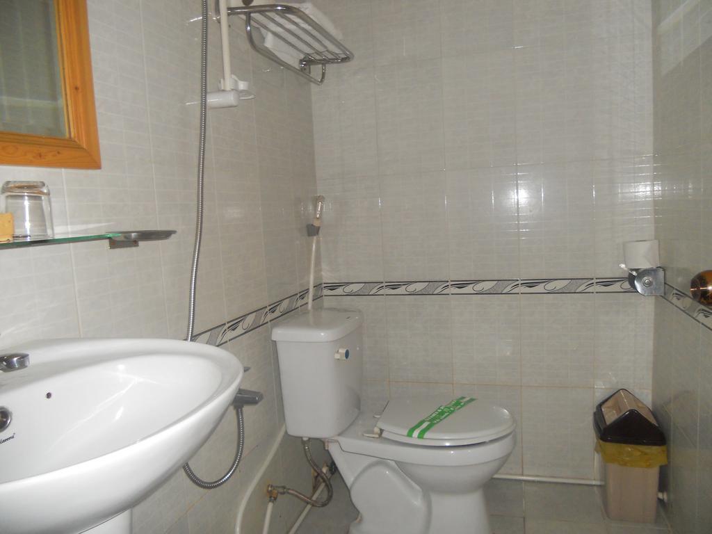 Ava Saigon 3 Hotel Hô Chi Minh-Ville Extérieur photo